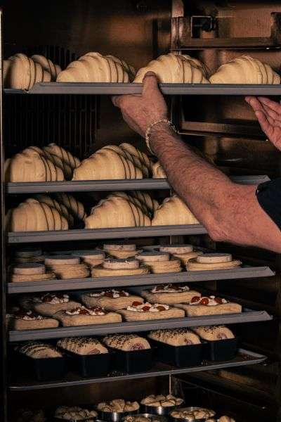 PAstelería panadería trabajando con seguro de comercio de segurosdecomercios.es